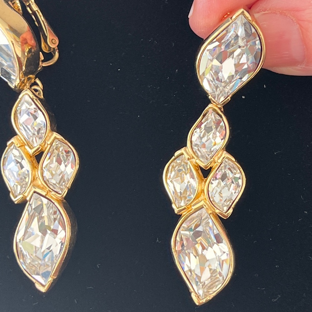 Christian Dior Crystal Drop Gold Toned Earrings Signed Dangle Statement Vintage - Picture 2 of 8